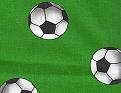 Baumwollstoff Fußball grüngrundig 