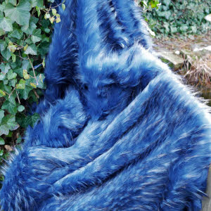 Qualität/Farbe/Preis: 16,90  € Saluki 1546 jeansblau mit schwarzen Spitzen 90 mm Flor