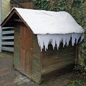Garten- oder Verkaufshütte
