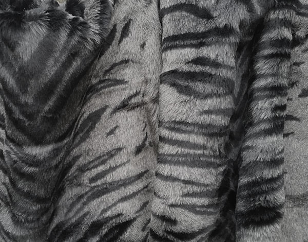 Schöner dichter Flor. Tiger, Katzenmotiv