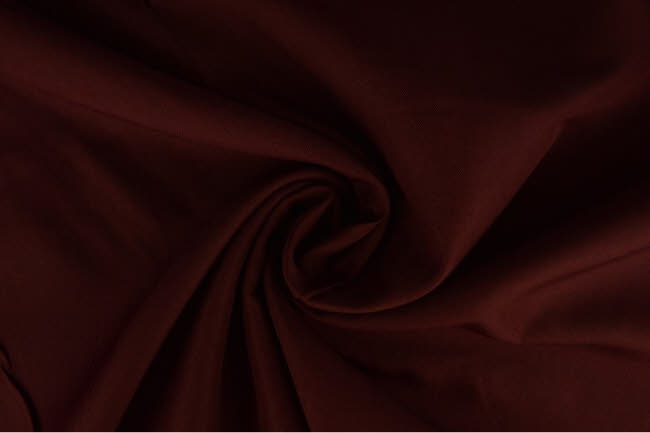 Farben: bordeaux 77