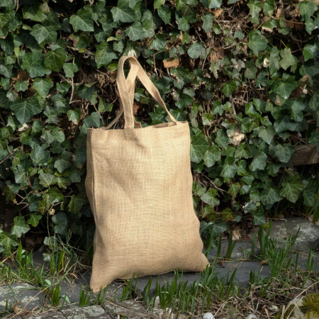 Nachhaltige Jute-Einkaufstasche.