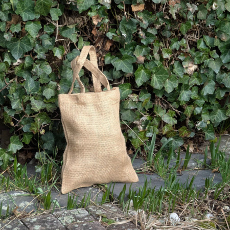 Nachhaltige Jute Einkaufstasche. 