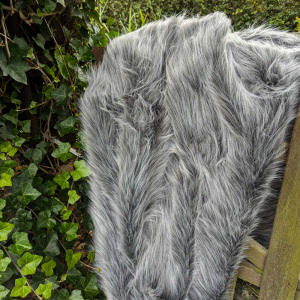 Langhaarfell, weicher Plüsch. Für Kostüme, Tiere, Mittelalter, Karneval